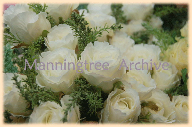 4-white-roses